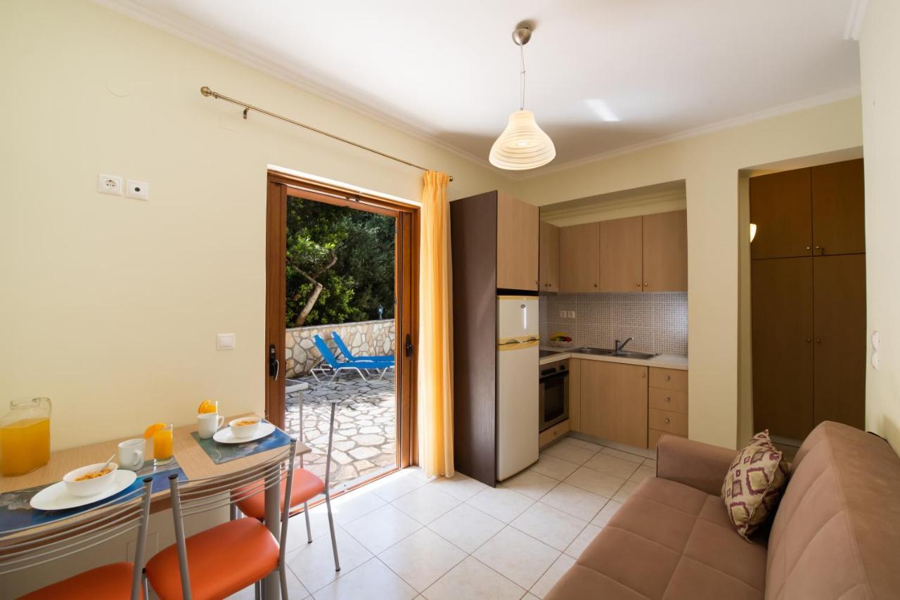 Delphinus Villas-Villa Nikitas Áyios Nikítas Dış mekan fotoğraf